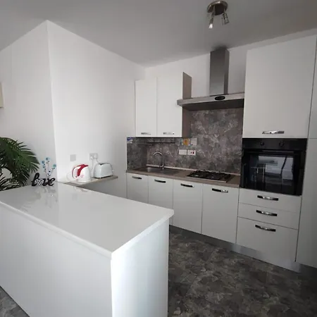 Calida Penthouse Homestay