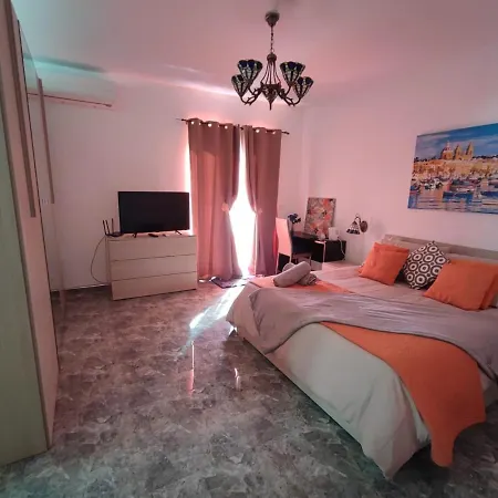 Calida Penthouse Homestay