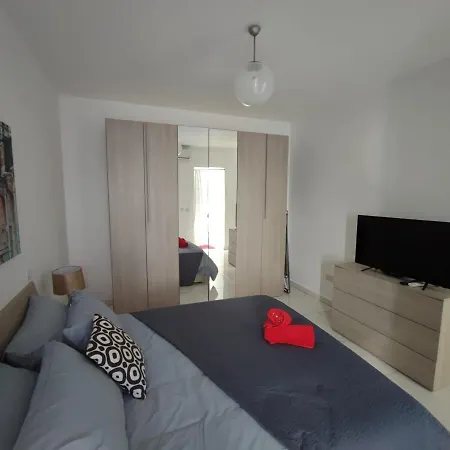 Calida Penthouse Homestay *
