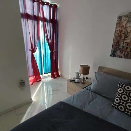 Calida Penthouse منزل للإقامة *